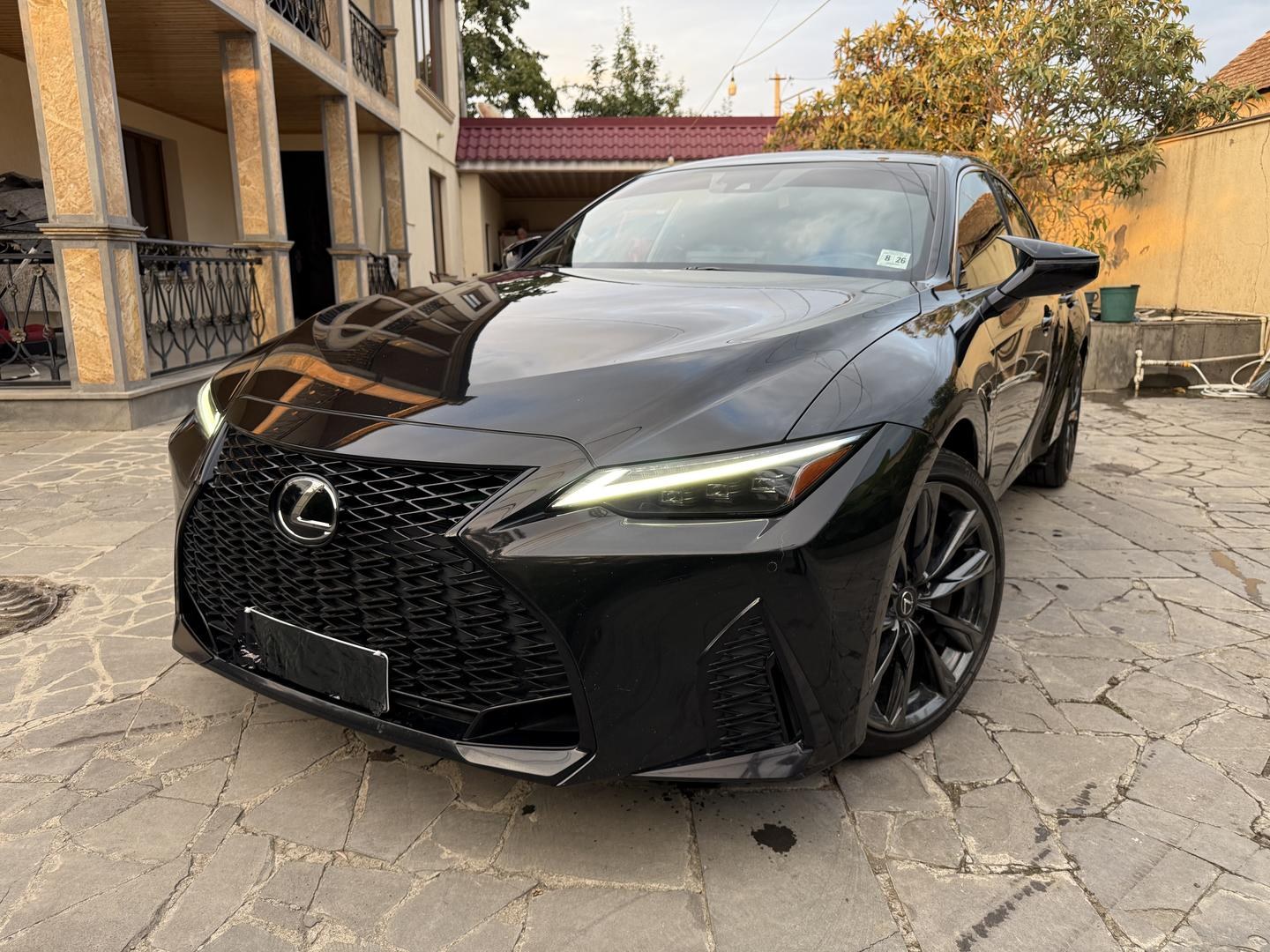 لکسوس IS 350