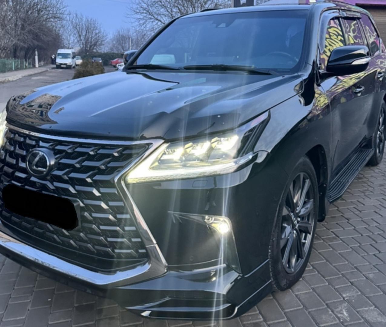 لکسوس LX 570