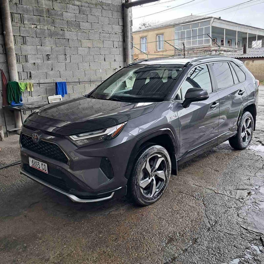 تویوتا RAV 4