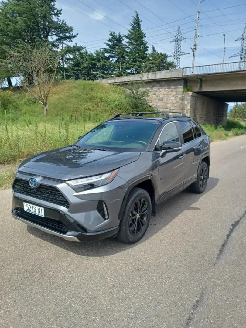 تویوتا RAV 4