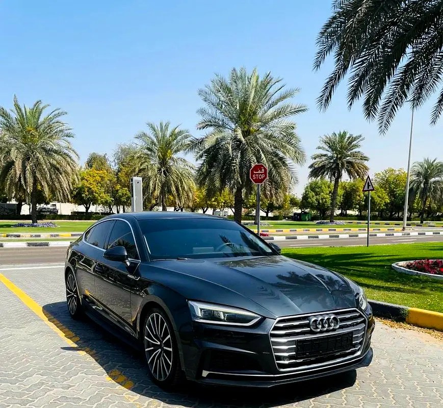 نمای دیگر آئودی A5 40 TFSI 2018