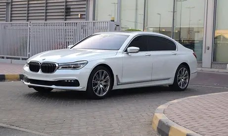 نمای دیگر بی ام و سری 7 730Li 2019