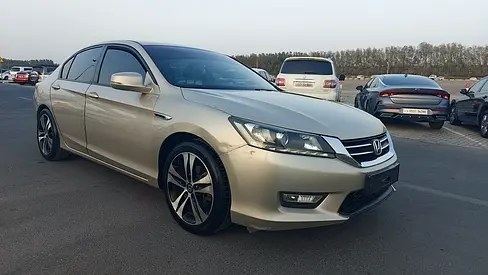 نمای دیگر هوندا آکورد SE 2016