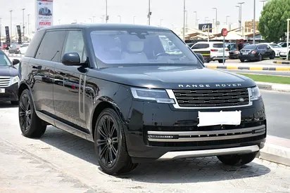 نمای دیگر لندروور رنجروور SE P530 2023