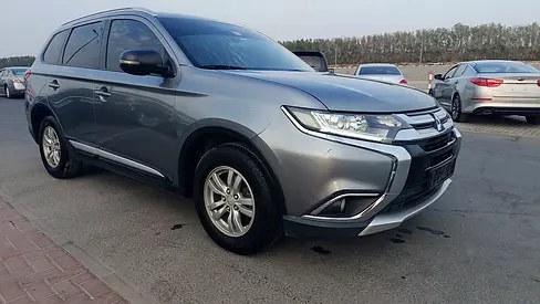 نمای دیگر میتسوبیشی اوتلندر GLX 2016