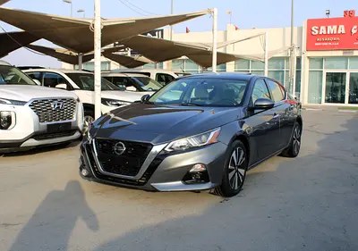 نمای دیگر نیسان آلتیما SV 2021