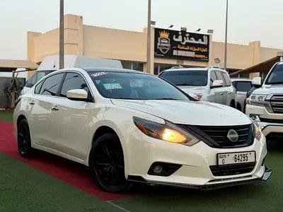 نمای دیگر نیسان آلتیما SV 2017