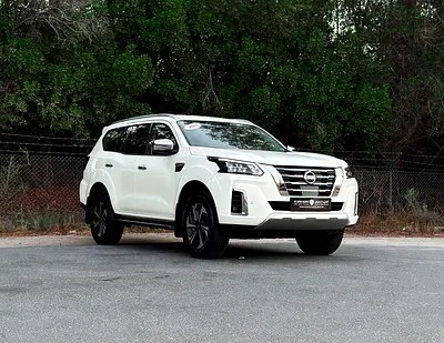 نمای دیگر نیسان ایکسترا پلاتینیوم 2024