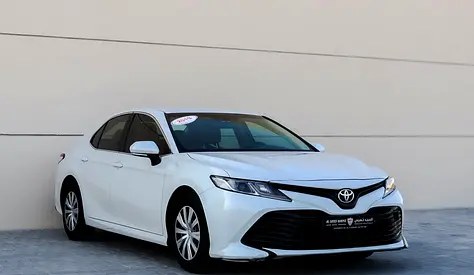 نمای دیگر تویوتا کمری S 2019