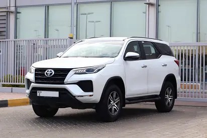 نمای دیگر تویوتا فورچونر EXR 2023