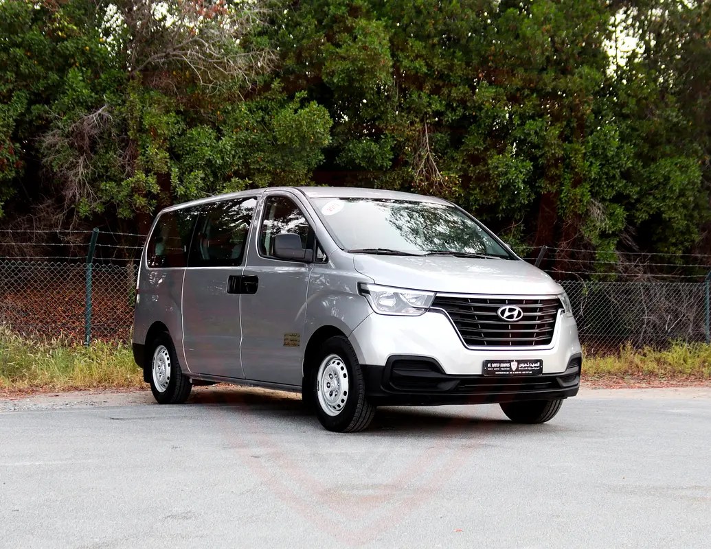 نمای دیگر هیوندای H1 GLS 2019