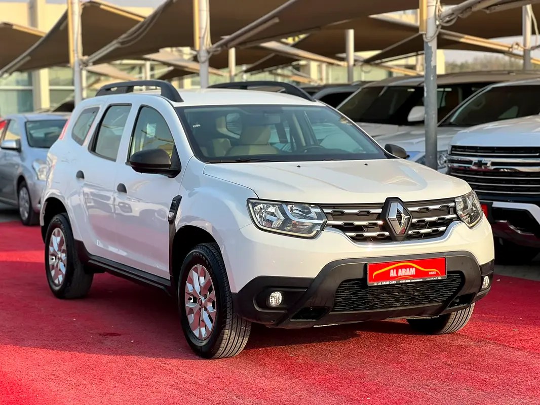 نمای دیگر رنو داستر SE 4X4 2023