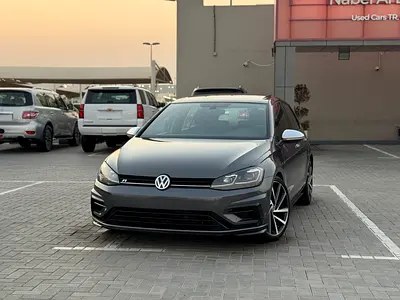 نمای دیگر فولکس واگن گلف R Performance Edition 2018