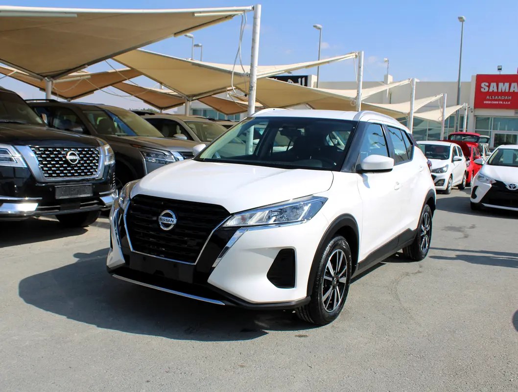 نمای دیگر نیسان کیکس SV 2022