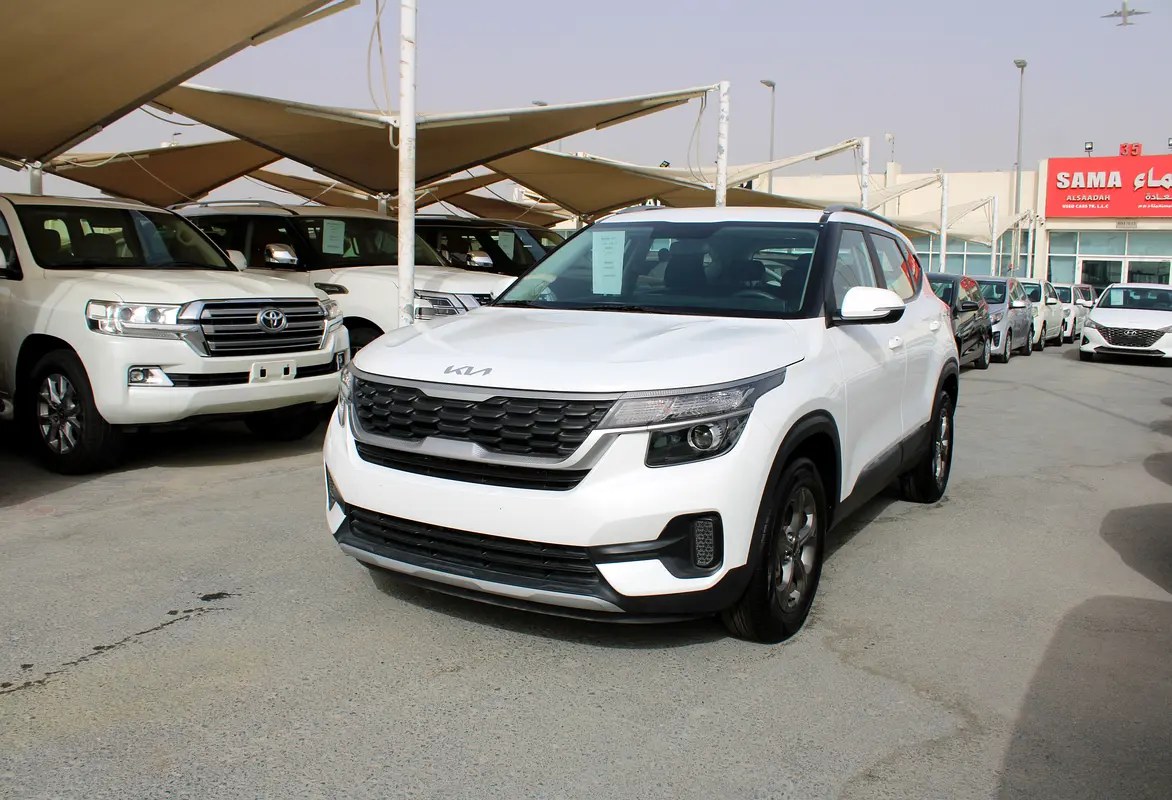 نمای دیگر کیا سلتوس EX 2023