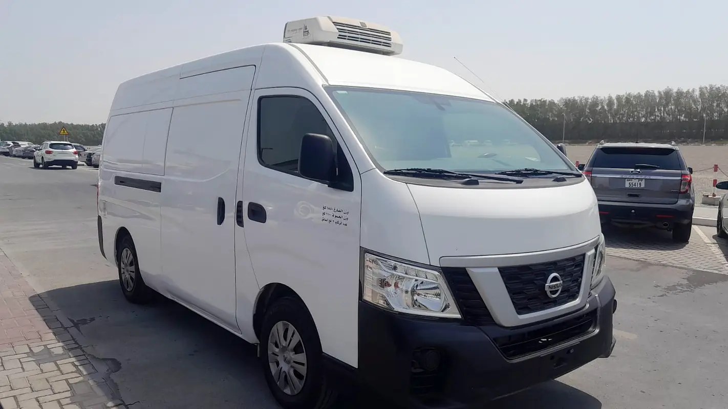 نمای دیگر نیسان اوروان NV350 2020
