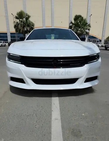 نمای دیگر دوج چارجر SXT 2023