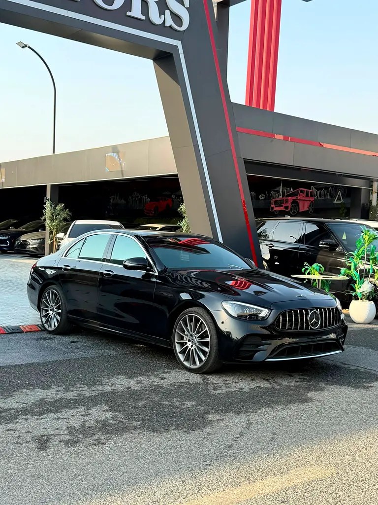 نمای دیگر مرسدس بنز کلاس E E 350 2021