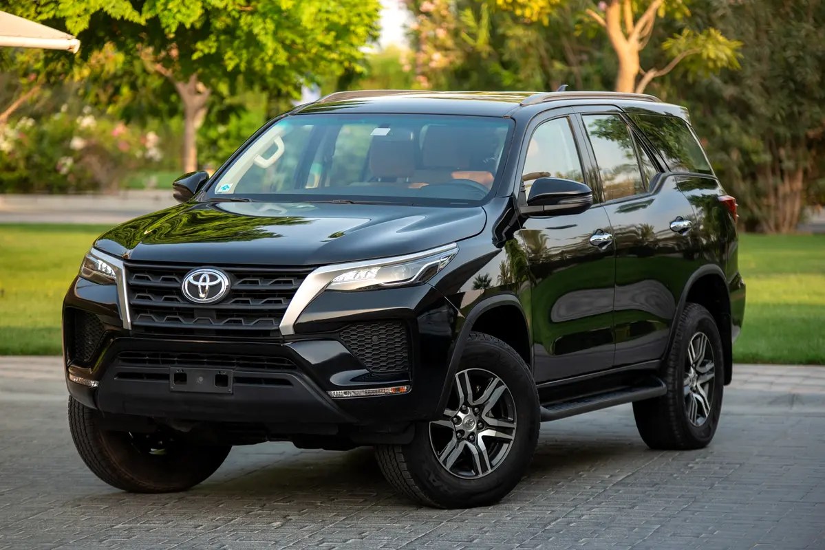 نمای دیگر تویوتا فورچونر EXR 2024