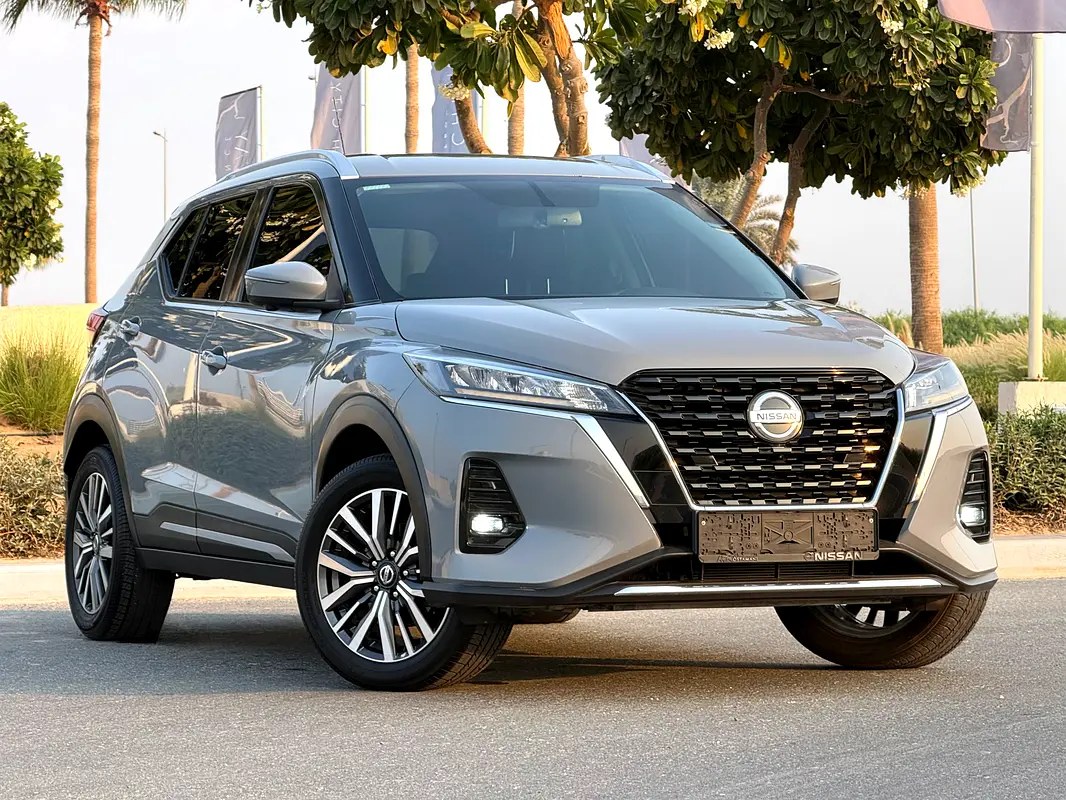 نمای دیگر نیسان کیکس SR 2021