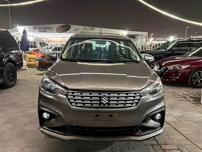 نمای دیگر سوزوکی ارتیگا GL 2026