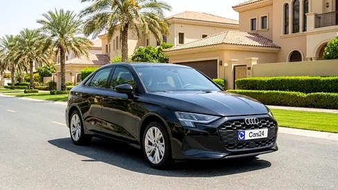 نمای دیگر آئودی A3 35 TFSI 2025