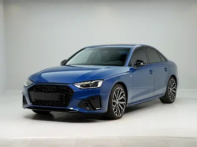 نمای دیگر آئودی A4 35 TFSI S line 2023
