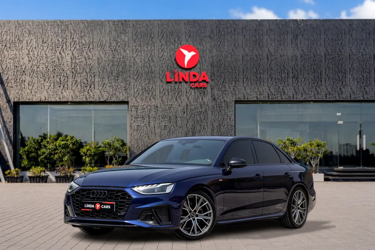 نمای دیگر آئودی A4 35 TFSI S line 2023