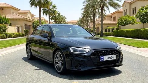 نمای دیگر آئودی A4 35 TFSI S line 2023