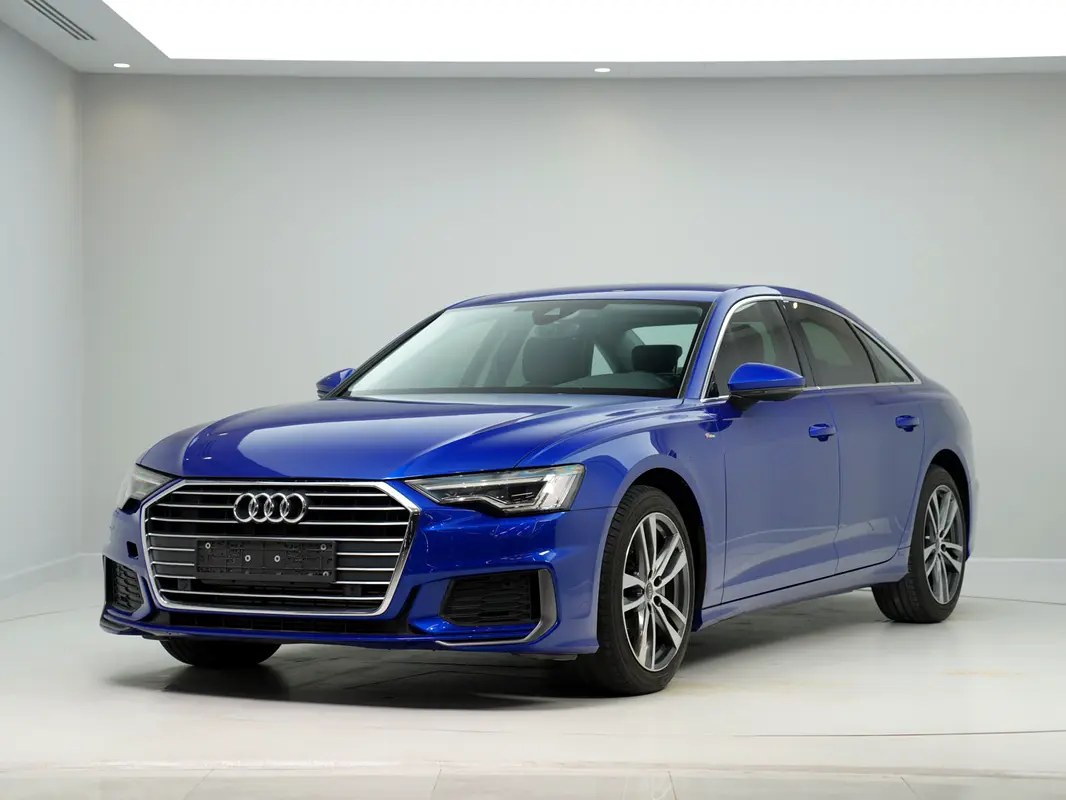 نمای دیگر آئودی A6 40 TFSI 2023