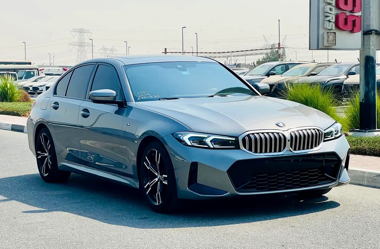 نمای دیگر بی ام و سری 3 320i 2024