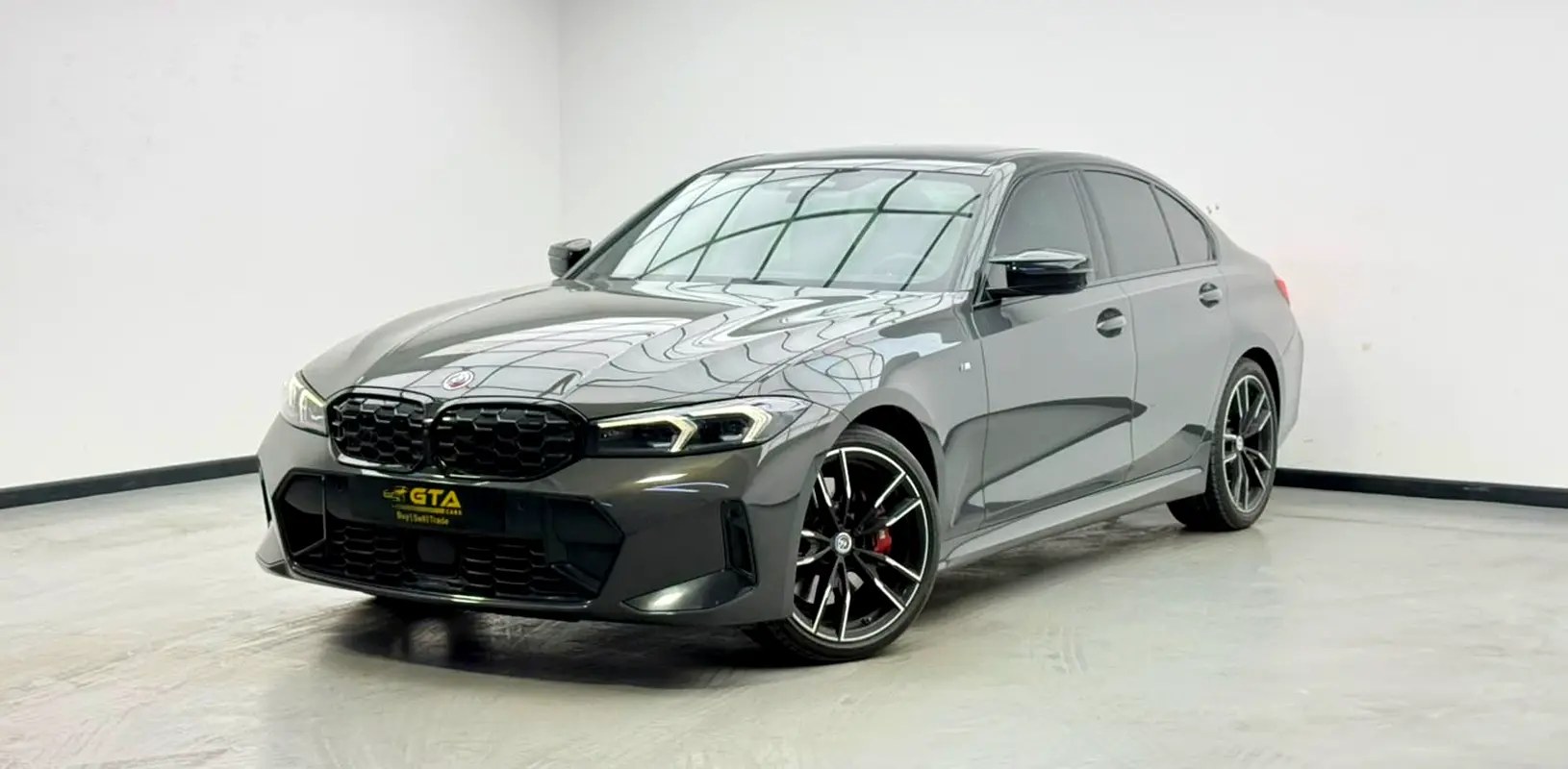 نمای دیگر بی ام و سری 3 M340i 2023