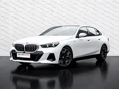 بی ام و سری 5 520i ام اسپورت 2024
