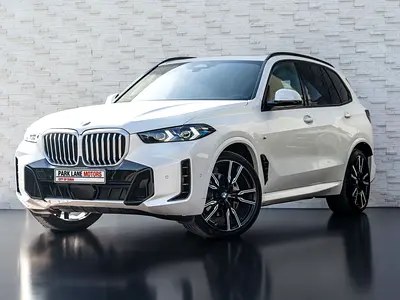 نمای دیگر بی ام و X5 xDrive40i M اسپرت 2025