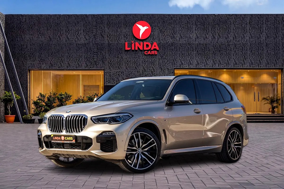 نمای دیگر بی ام و X5 xDrive50i M اسپرت 2019