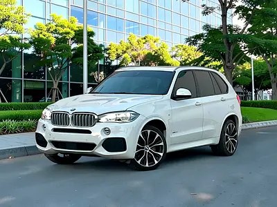 نمای دیگر بی ام و X5 xDrive50i M اسپرت 2018