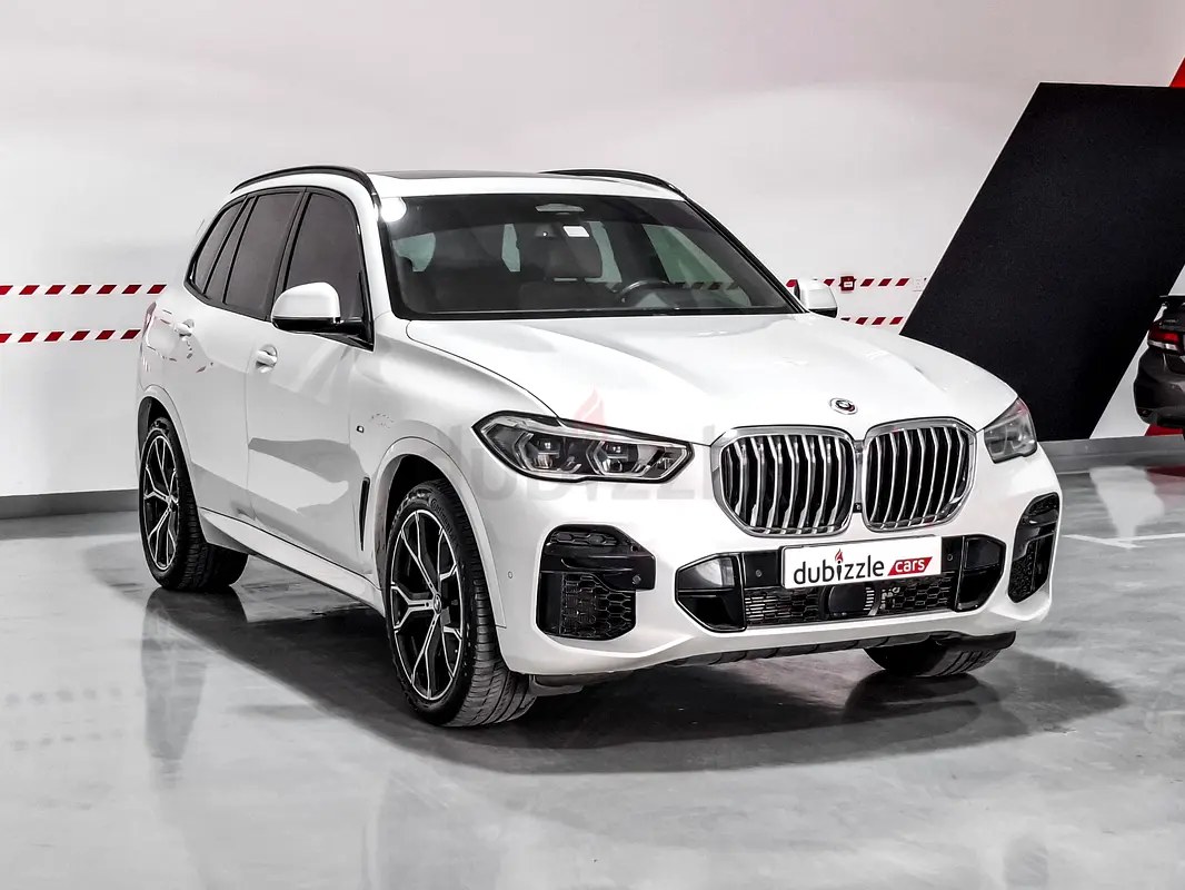 نمای دیگر بی ام و X5 xDrive40i 2023