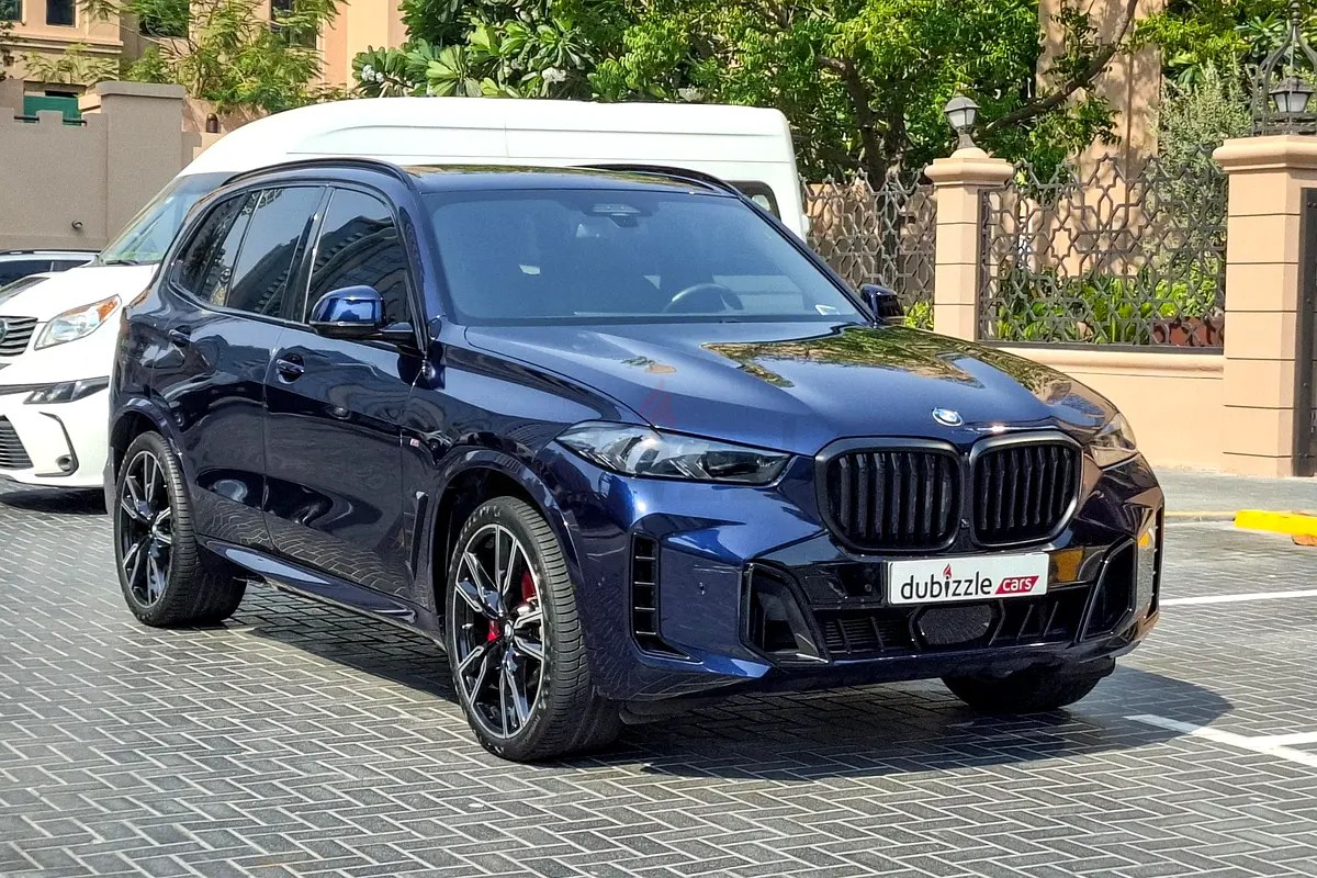 نمای دیگر بی ام و X5 xDrive40i 2024