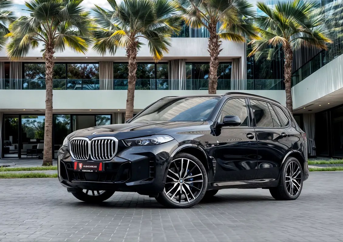نمای دیگر بی ام و X5 xDrive40i M اسپرت 2025