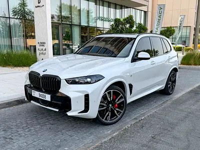 نمای دیگر بی ام و X5 xDrive40i M اسپرت 2025