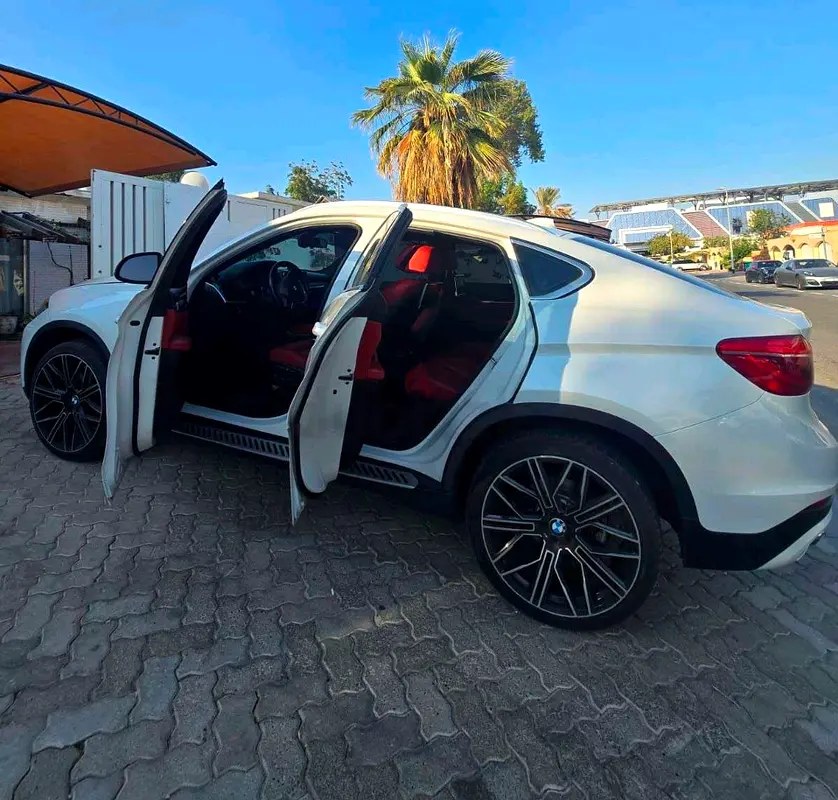 نمای دیگر بی ام و X6 sDrive35i 2016
