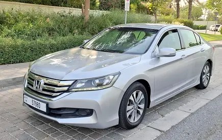 نمای دیگر هوندا آکورد LX Plus 2016