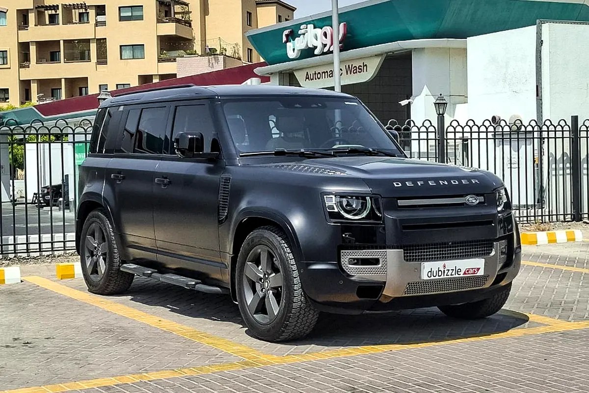 نمای دیگر لندروور دیفندر 110 X-Dynamic HSE P400 2025