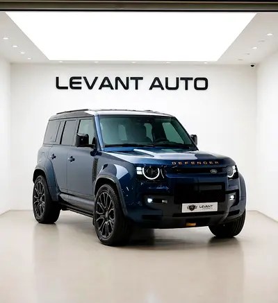 نمای دیگر لندروور دیفندر 110 اکتا بلک P635 2026