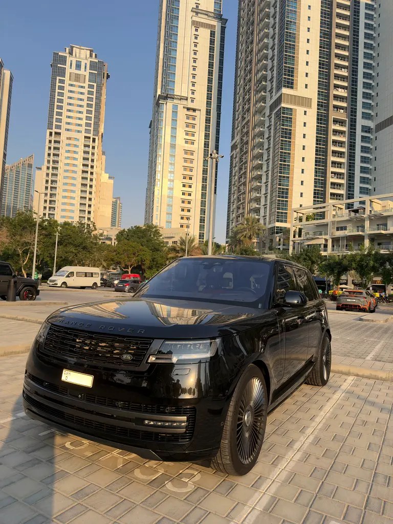 نمای دیگر لندروور رنج روور HSE P530 2022