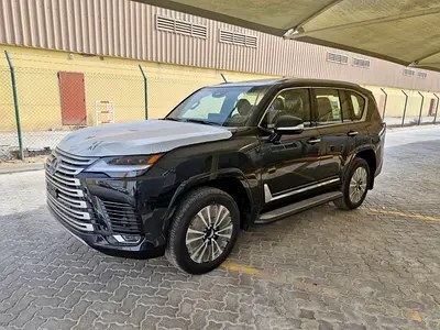 نمای دیگر لکسوس LX سری LX 700h سیگنیچر 2026