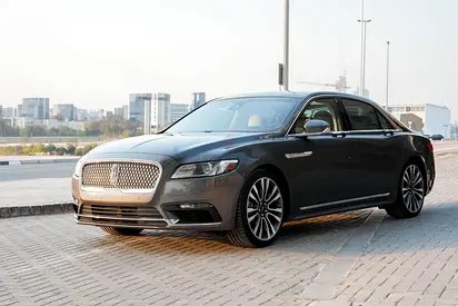 نمای دیگر لینکلن کانتیننتال رزرو 2020