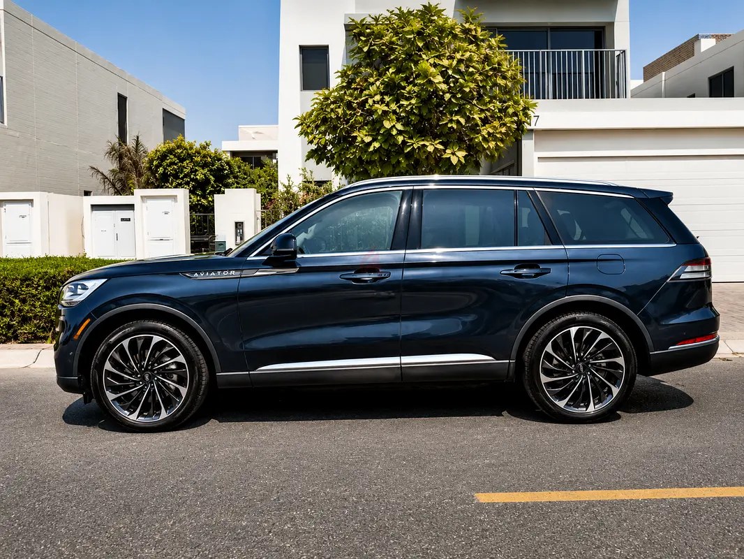 نمای دیگر لینکلن اوییتور رزرو II 2022