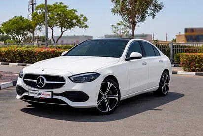 نمای دیگر مرسدس بنز کلاس C C300 4MATIC 2023