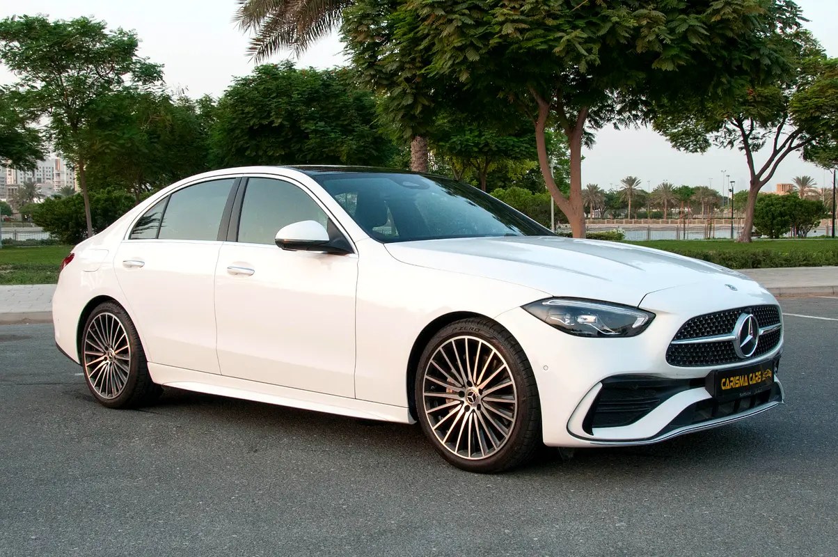 نمای دیگر مرسدس بنز کلاس C C200 2026